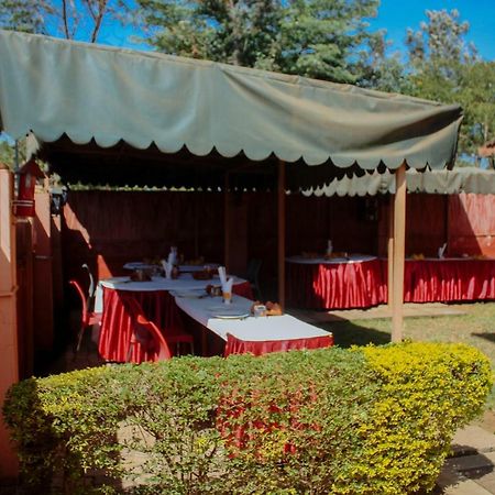 Melvic Inn Кисуму Екстериор снимка