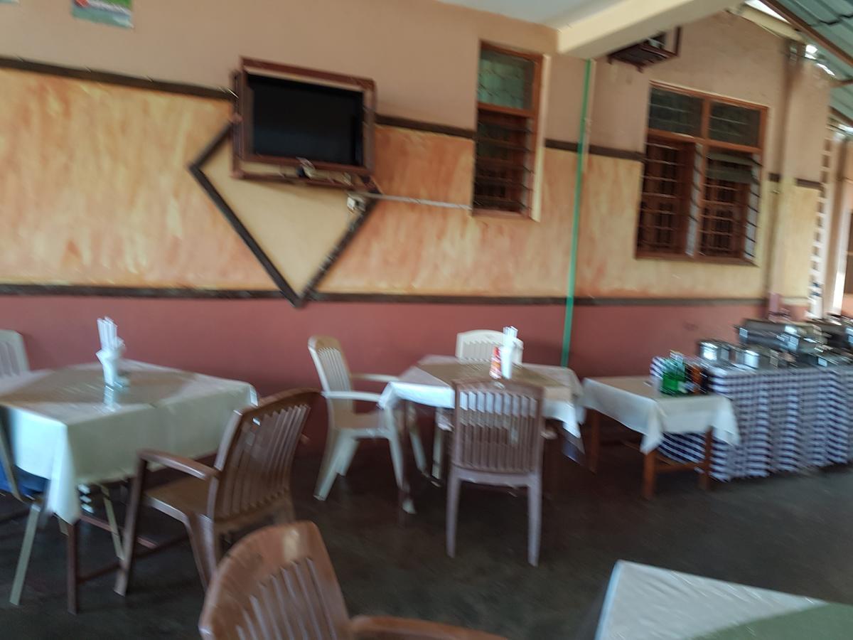 Melvic Inn Кисуму Екстериор снимка