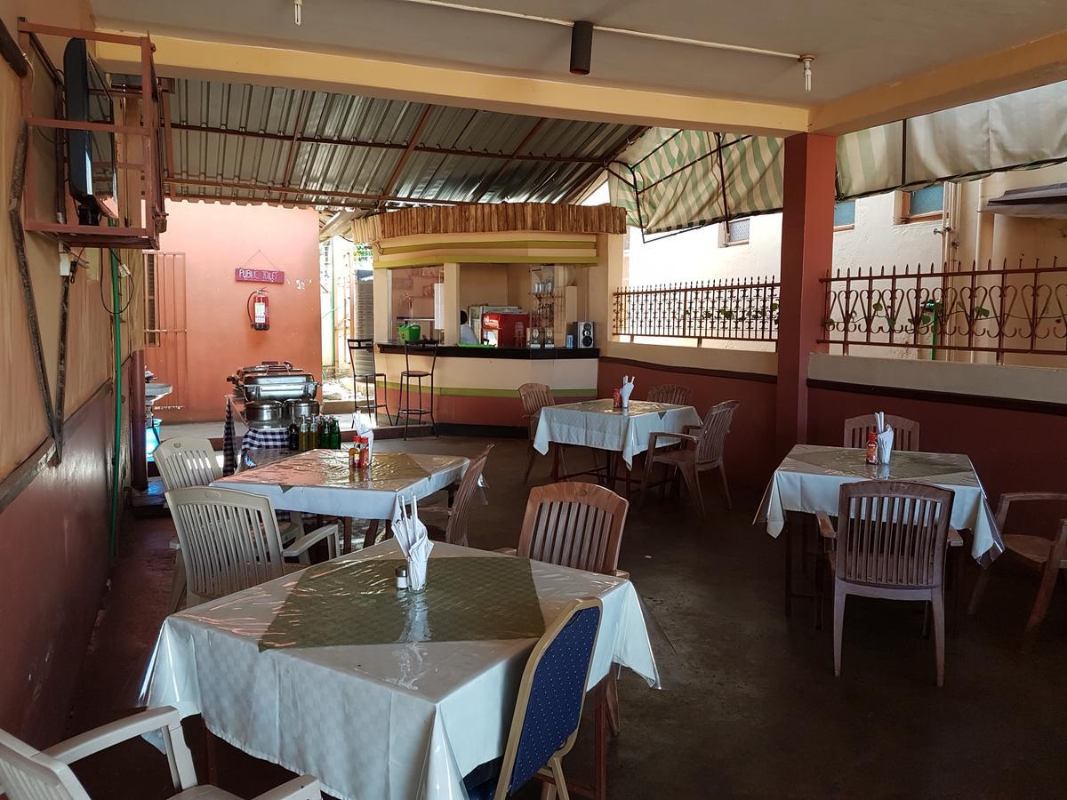 Melvic Inn Кисуму Екстериор снимка